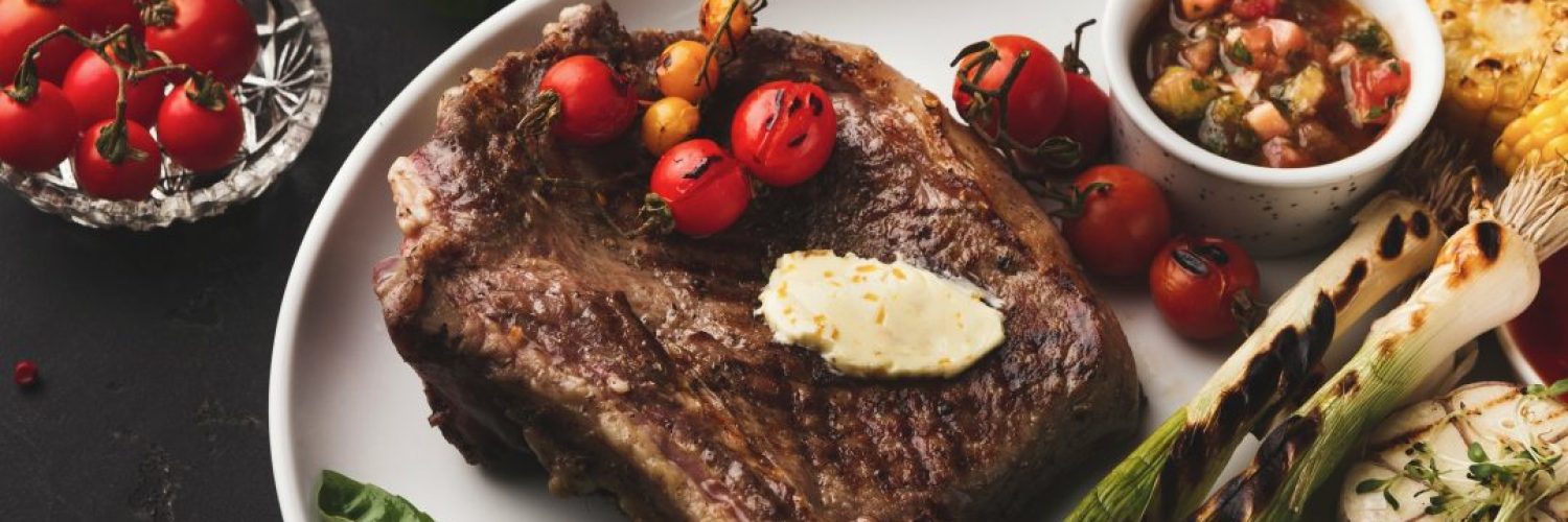 juicy-beef-steak-served-at-restaurant.jpg